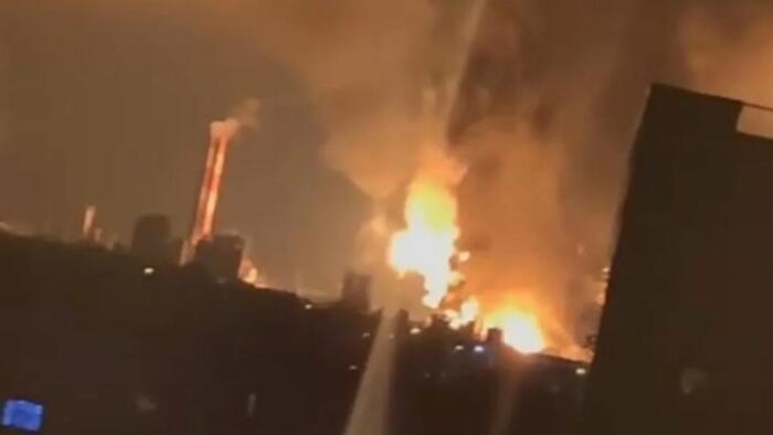 More Ukrainian Strikes On Russian Energy Sector Amid Ongoing Pressure For Zelensky To Make Concessions