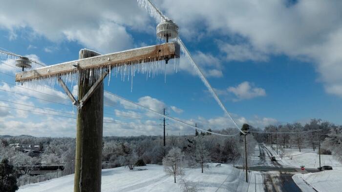 Over 185,000 Americans In The South Remain Without Power After Ice Storm
