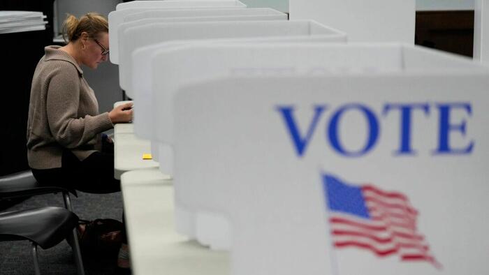 DNC Launches Massive Voter Registration Effort Ahead Of Midterms After GOP Makes Gains