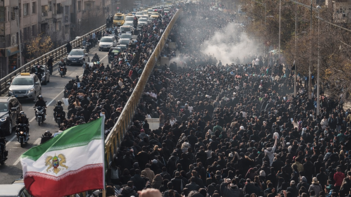 Ex-CIA Analyst: Neocons Prematurely Celebrate Over Protests In Iran