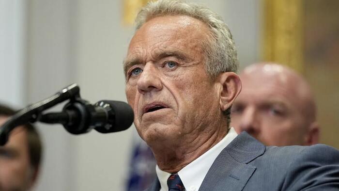 FDA Removes Web Content Saying Cellphones Are Harmless - HHS Launches Study