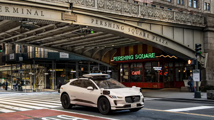 NY Gov. Kathy Hochul Kills Plan To Allow Robotaxi Operations Outside NYC