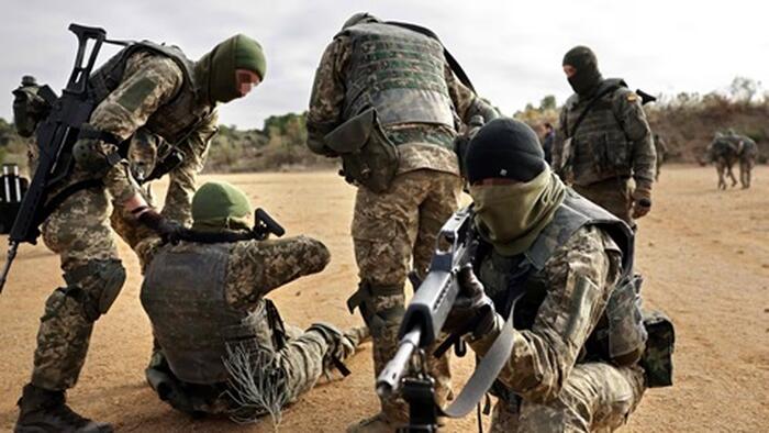 EU Weighs Deploying Training Sites In Ukraine As Kremlin Warns: 'Legitimate Targets'