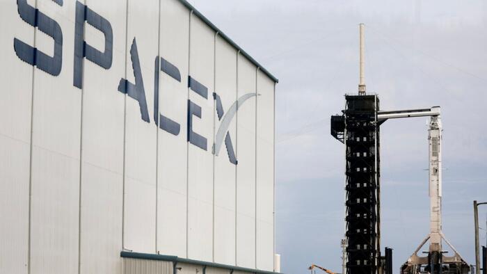 Democrat Lawmakers Seek Pentagon Probe Of SpaceX Over Potential China-Linked Investment