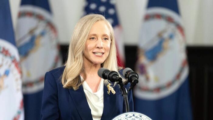 Democrats Talk Affordability, Immigration In Rebuttal To Trump SOTU