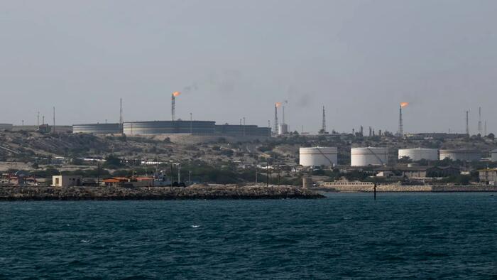 Iran Rushes To Load Oil Onto Ships In Anticipation Of US Strikes