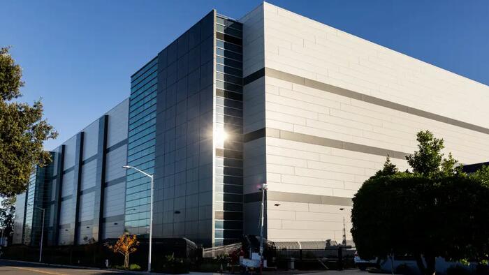 "We Saw It. We Passed": Blue Owl Fails To Secure Third Party Funding For $4 Billion Data Center