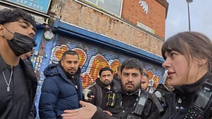 Female British Cop Defends Freedom Of Speech In "Muslim Area" Of London