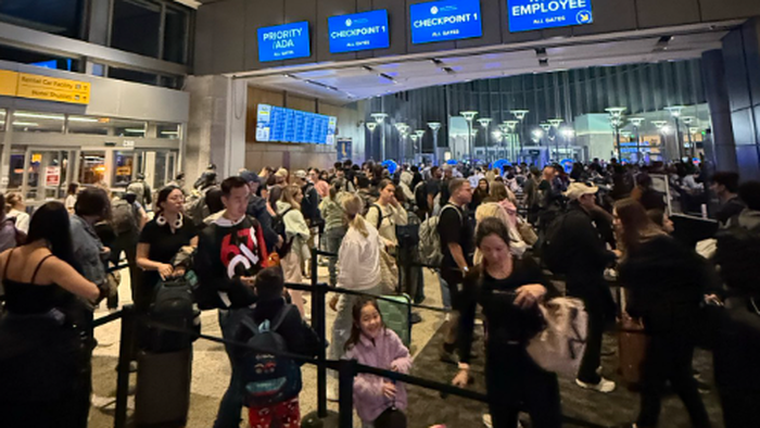 zerohedge.com - Tyler Durden - 'Problem Is Solvable': Airline CEOs Urge Congress To End Shutdown, Pay TSA Workers