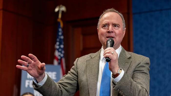 Lawmakers Introduce Bipartisan Bill To Ban Sports Betting Via Prediction Markets