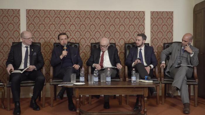 'Europeans Committing Demographic Suicide': EU Politicians Gather To Discuss Immigration Crisis