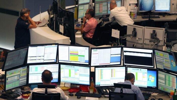 Les marchés mondiaux attendent les décisions des banques centrales