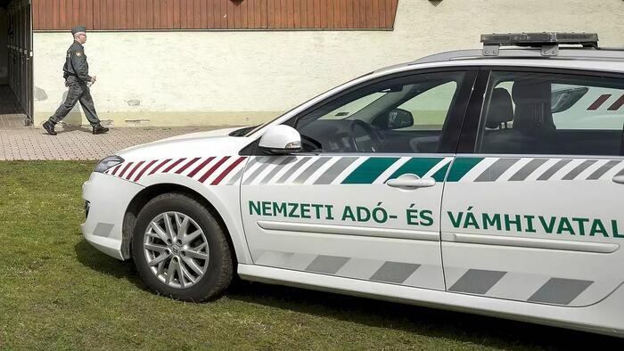 zerohedge.com - Tyler Durden - Hungary Detains Ukrainians Transporting 10s Of Millions In Cash & Gold