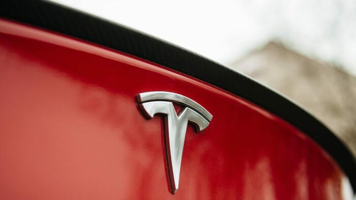 Tesla Earnings Preview: "Braced For A Miss"