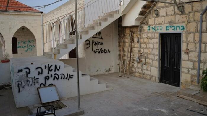 Israeli Media Says IDF Soldiers Looting 'On A Crazy Scale' In Lebanon