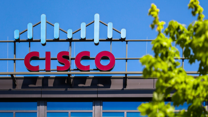 Cisco Surges Most Since Dot-Com On Raised Outlook, AI-Focused Job Cuts
