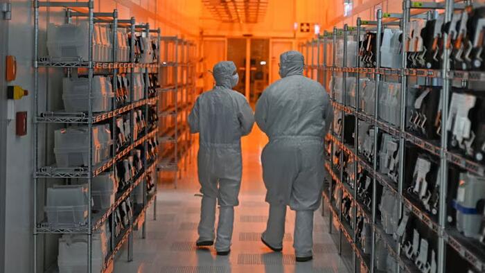 EU Seeks Crisis Powers to Control Chip Supplies
