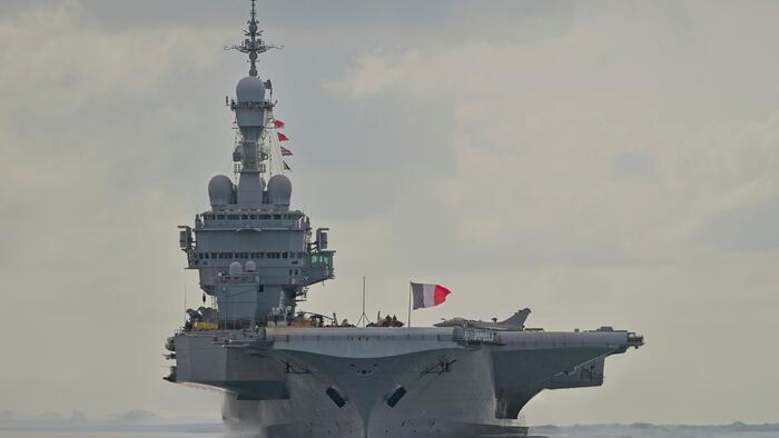 French Carrier Traverses Suez Canal For Belated Possible Hormuz Mission