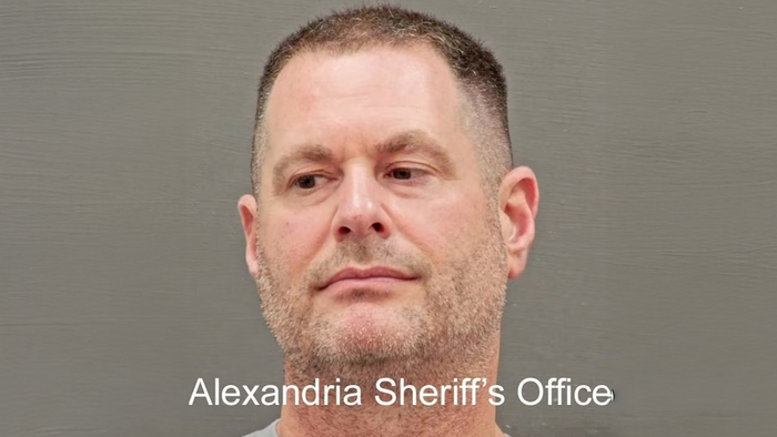 FBI Arrests CIA Official With $40 Million in Gold Bars, $2 Million In Cash Stashed in His Home
