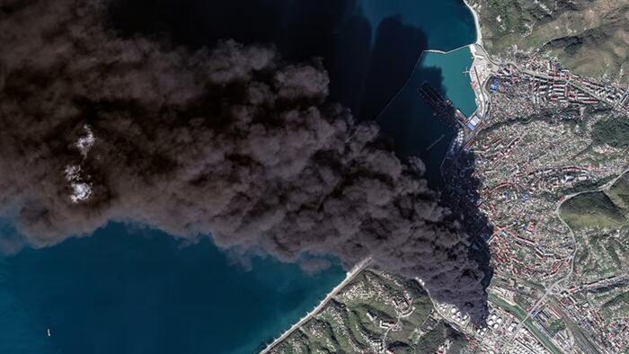 Russian Black Sea Town Plunged Into Environmental Catastrophe After 4th Drone Strike On Oil Complex
