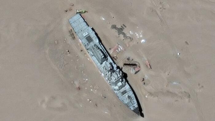 China Builds Full-Scale Model Of US Destroyer In Remote Desert