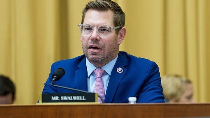 Swalwell Admitted To Fang-Banging 'Rusty Thumbs' Amid FBI Investigation Into Illegal Donations: Docs