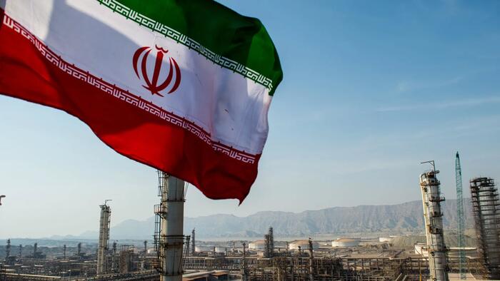 Iran Unveils Huge New Gas Discovery Amid US Economic Pressure