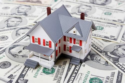 Home Sellers Get Desperate, Shower Buyers With Concessions