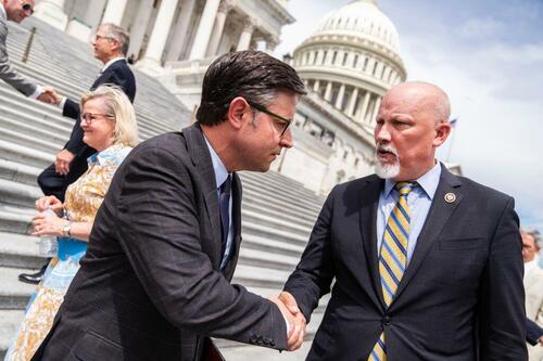 House Republicans Strike Deal To Cut $1.5 Trillion From Budget, Paving Way for Trump&#39;s Legislative Agenda