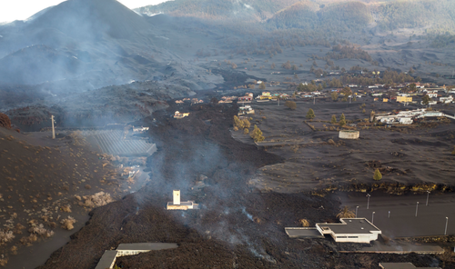 Shocking Images Show Ash-Covered Ghost Towns On Spain's Canary Islands 2021-12-03_13-19-34_0