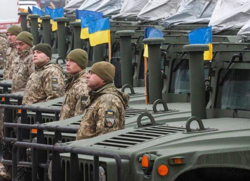 Ukrainian Ground Forces: - Page 11 2021-12-06T112700Z_1_LYNXMPEHB50ET_RTROPTP_4_UKRAINE-CRISIS-DEFENCE-600x436