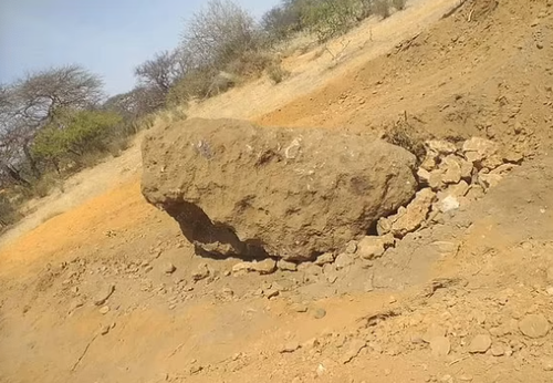 ‘Alien’ Minerals Found On 15-Ton Meteorite That Crashed In Africa