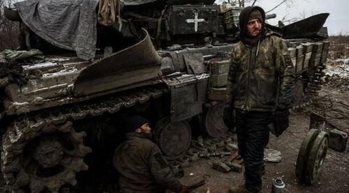 Die Wahrheit über Panzer: Wie sich die NATO in der Ukraine ins Verderben gelogen hat