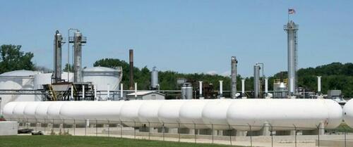 Exxon Sees 20% Gas Demand Growth By 2050, U.S. Nearing Records In 2025