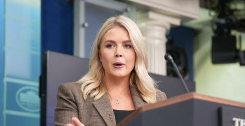 "He Never Took The $50,000" - White House Spox Says Biden's Weaponized FBI Tried To Entrap Tom Homan With Bribe thumbnail
