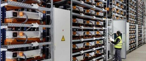 Did Scientists Just Solve The Biggest Mystery Holding Back Solid-State Batteries