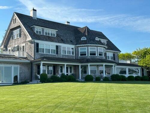 Median Age For First-Time Home Buyer Hits 40, A Record High