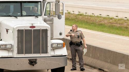 Surprising Surge: Trucking Spot Market Rates Climb Overnight