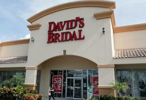 <div>David's Bridal Files For Second Bankruptcy In 5 Years, To Lay Off 9,200 Workers</div>