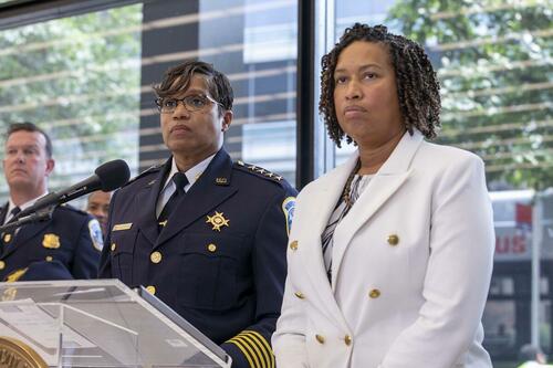 House Oversight Report Says DC Police Chief Manipulated Crime Data thumbnail