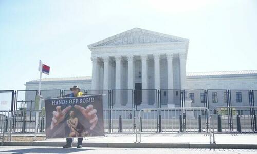 New Republican Bill Would Criminalize Supreme Court Leaks
