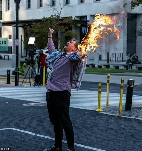 “We Spread Misinformation”: CBS Photojournalist Lights Himself On Fire Near White House
