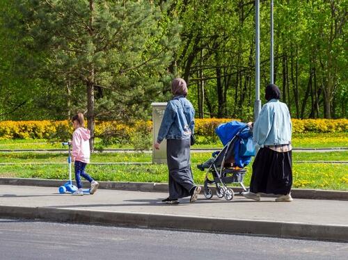 Birth Rate Among Refugee Women In Austria Nearly Triple That Of Native-Born Austrians