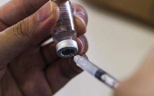 China bereitet sich auf einen weiteren großen COVID-Ausbruch vor, und will nun Kindern im Alter von 3 Jahren die Impfungen aufzwingt