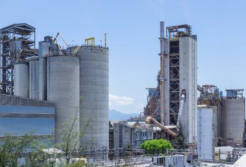Canada’s Manufacturing Sector Faces Sharp Decline Amid Tariffs And Trade Uncertainty