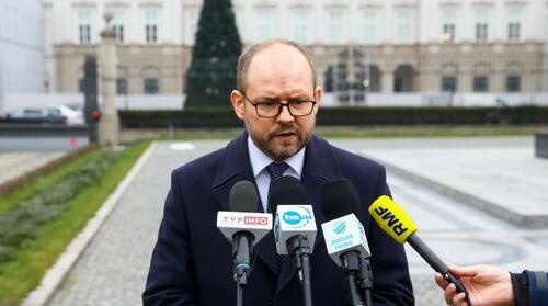 Poland “At The Limit” On Ukrainian Refugees, Presidential Aide Warns