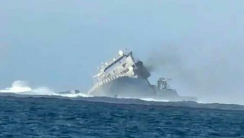 The HMNZS Manawanui sinking after running aground off of Samoa (Photo via U.S. Ambassador to New Zealand and Samoa, Tom Udall).