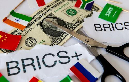 Dollar’s Decline Meets Rising Dedollarization: The Threat Comes From Within – Tyler Durden