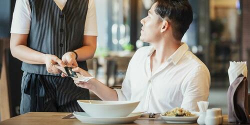 Restaurants Adding Inflation Fees Amid Razor Thin Margins