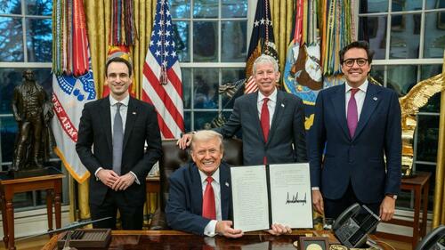 Trump Ignites 'Genesis Mission': Manhattan Project-Scale AI Onslaught thumbnail